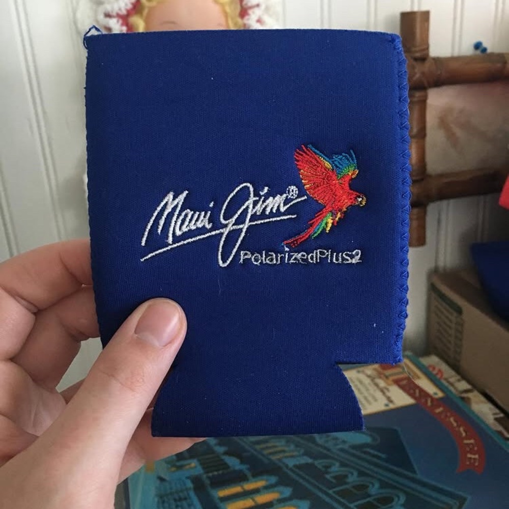 Maui J I M can sleeve